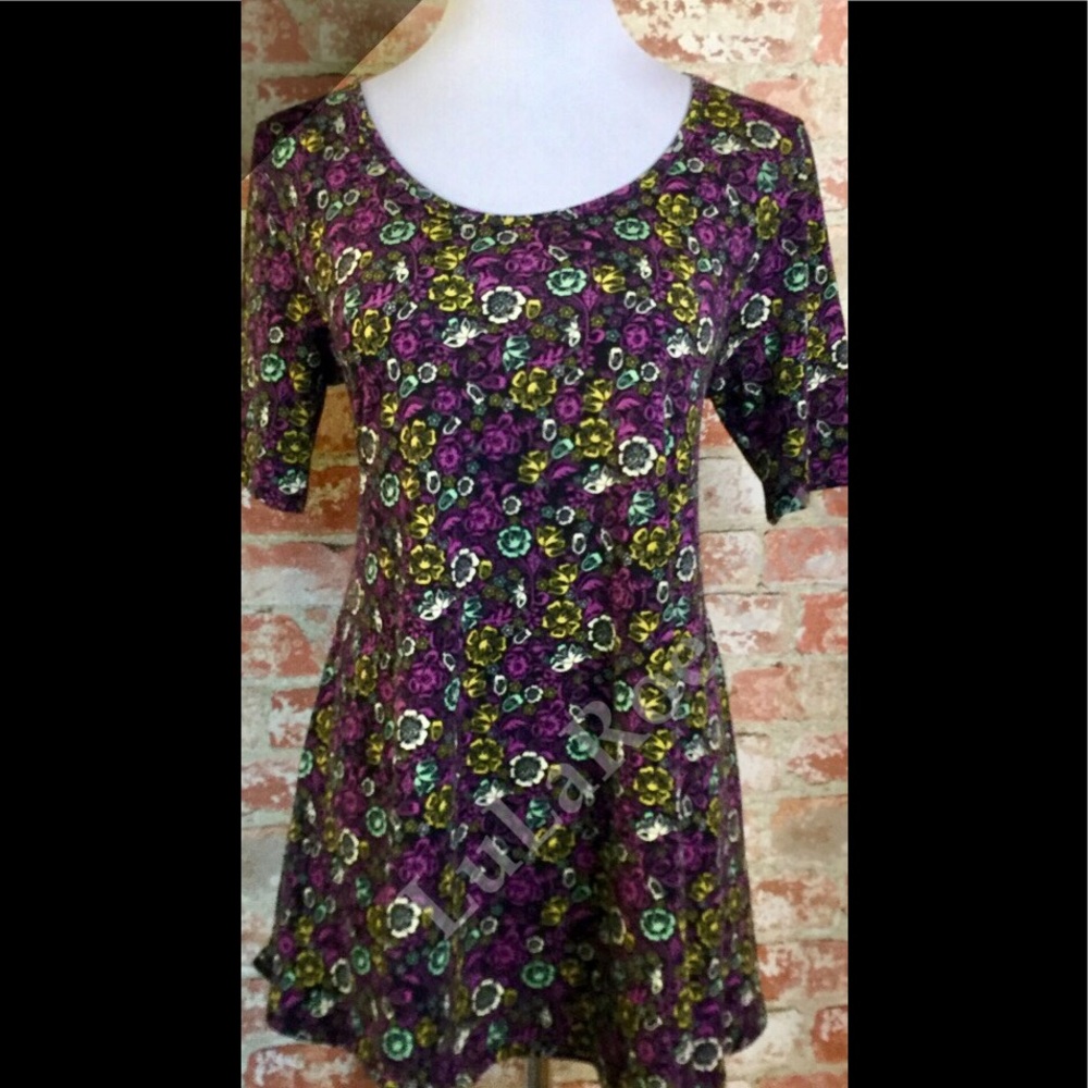 Lularoe Perfect Tee, new with tags XXS